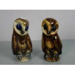 ZWEI TIERFIGUREN: Eulen / Schleiereulen / two owl figures, wohl Westerwälder Steinzeug, heller