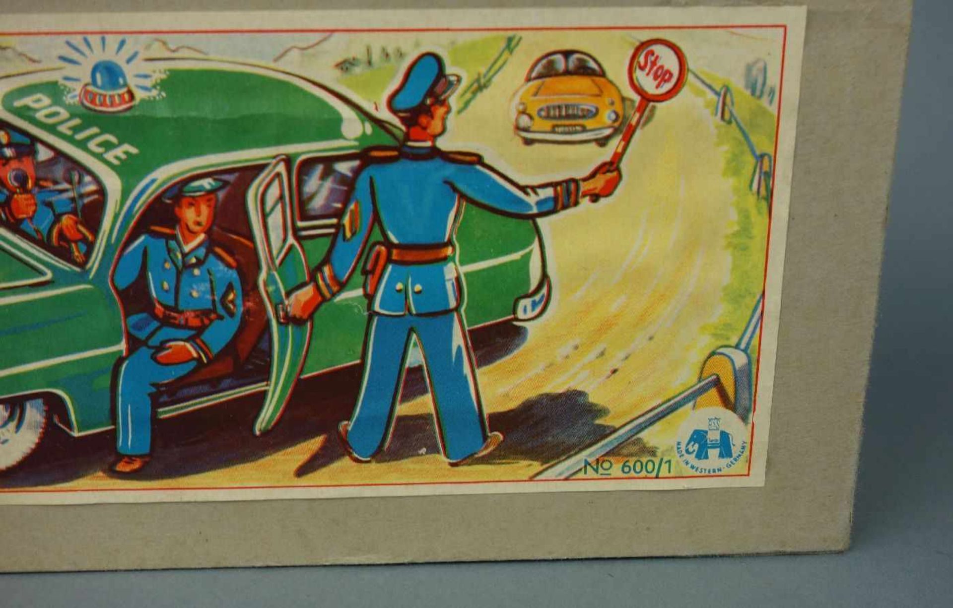 BLECHSPIELZEUG / FAHRZEUG: Polizeiauto, tin toy police car, Mitte 20. Jh., Manufaktur Blomer & - Image 2 of 7