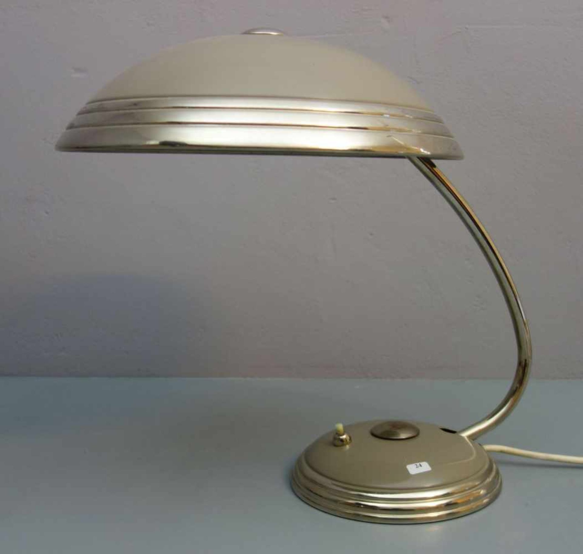 TISCHLAMPE / SCHREIBTISCHLAMPE / table desk lamp, 1950er Jahre, in der Art der von Christian Dell - Image 4 of 4