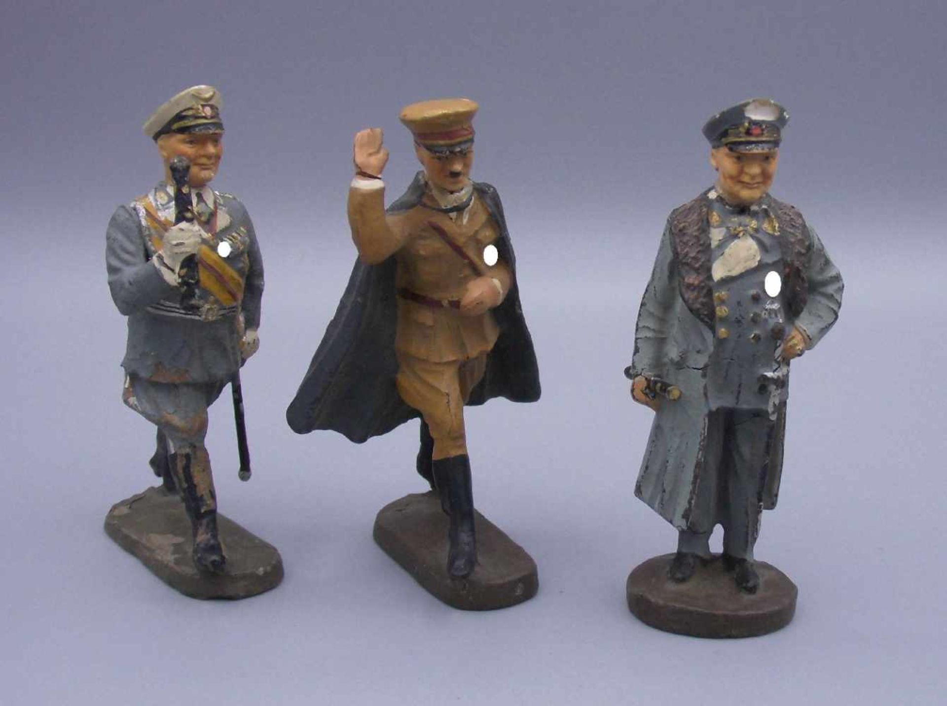 HISTORISCHE SPIELFIGUREN / SPIELZEUG-FIGUREN: HITLER und 2 x GÖRING, 1. H. 20. Jh. / "Drittes - Bild 4 aus 5