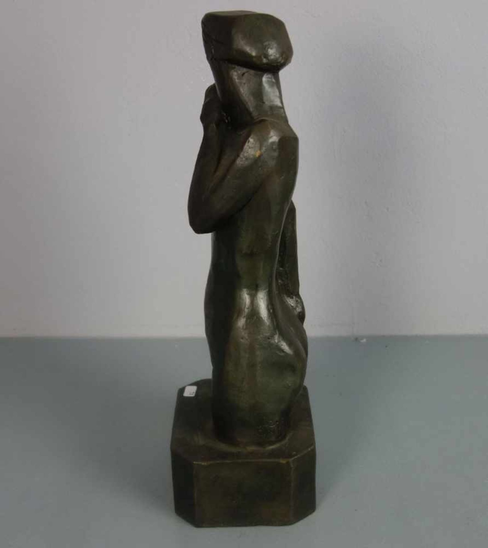CANTRÉ, JOZEF ( Gent 1890-1957 ebd.), Skulptur / sculpture: "Femme Nue" / "Sinnende", Bronze, - Bild 4 aus 4