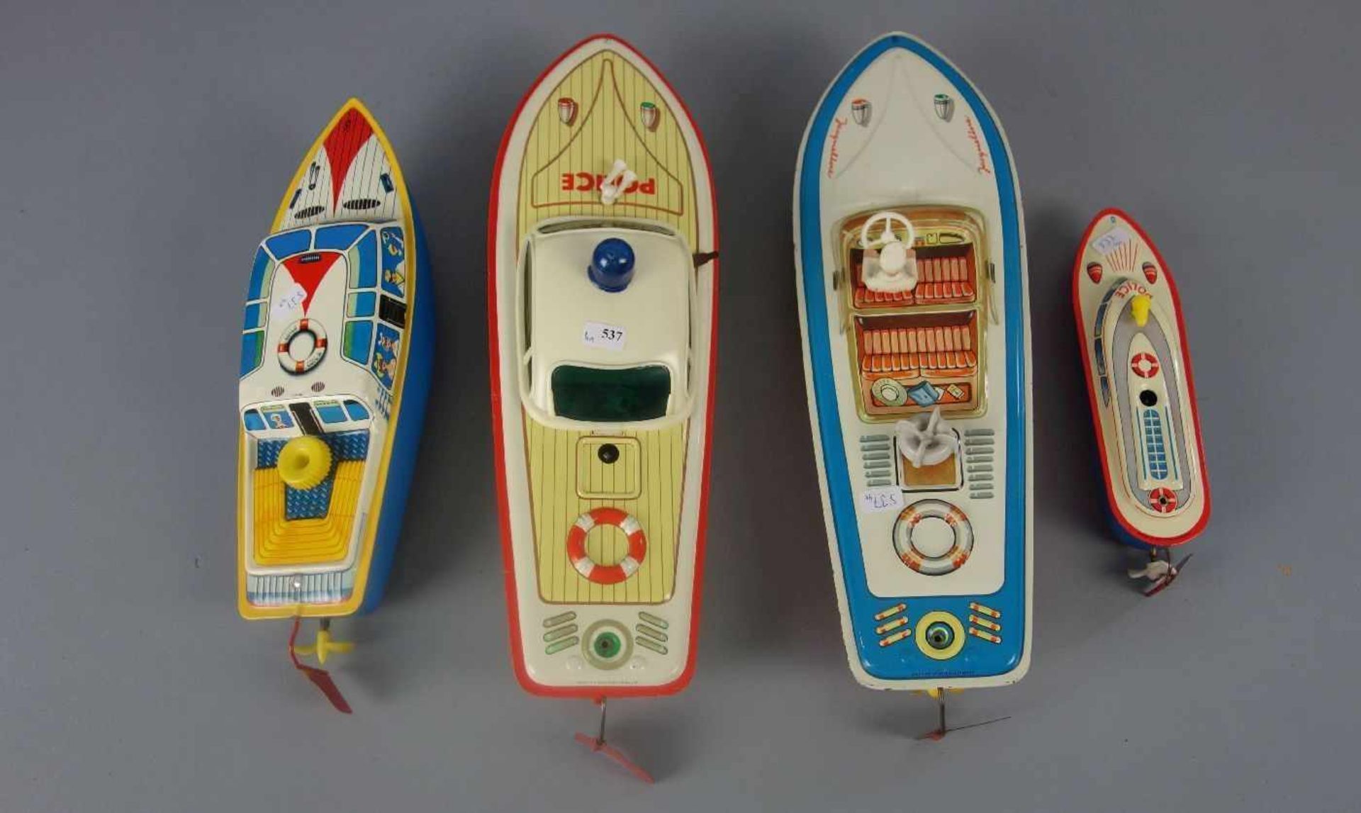 KONVOLUT BLECHSPIELZEUG / BOOTE - 4 Schiffe / Boote / tin toy boats, 20. Jh., farbig lithografiertes - Bild 2 aus 3