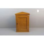 BIEDERMEIER - WANDSCHRÄNKCHEN um 1830 / little cupboard, cherry tree, Kirschbaum furniert mit