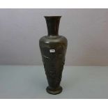 JUGENDSTIL VASE / art nouveau pewter vase, Zinn, ungemarkt, um 1900. Balusterform: gekehlter