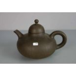 PHILIPPI, MARIA (Hamburg 1927-2004 Bad Krozingen): Teekanne / tea pot, monogrammiert "MP" und