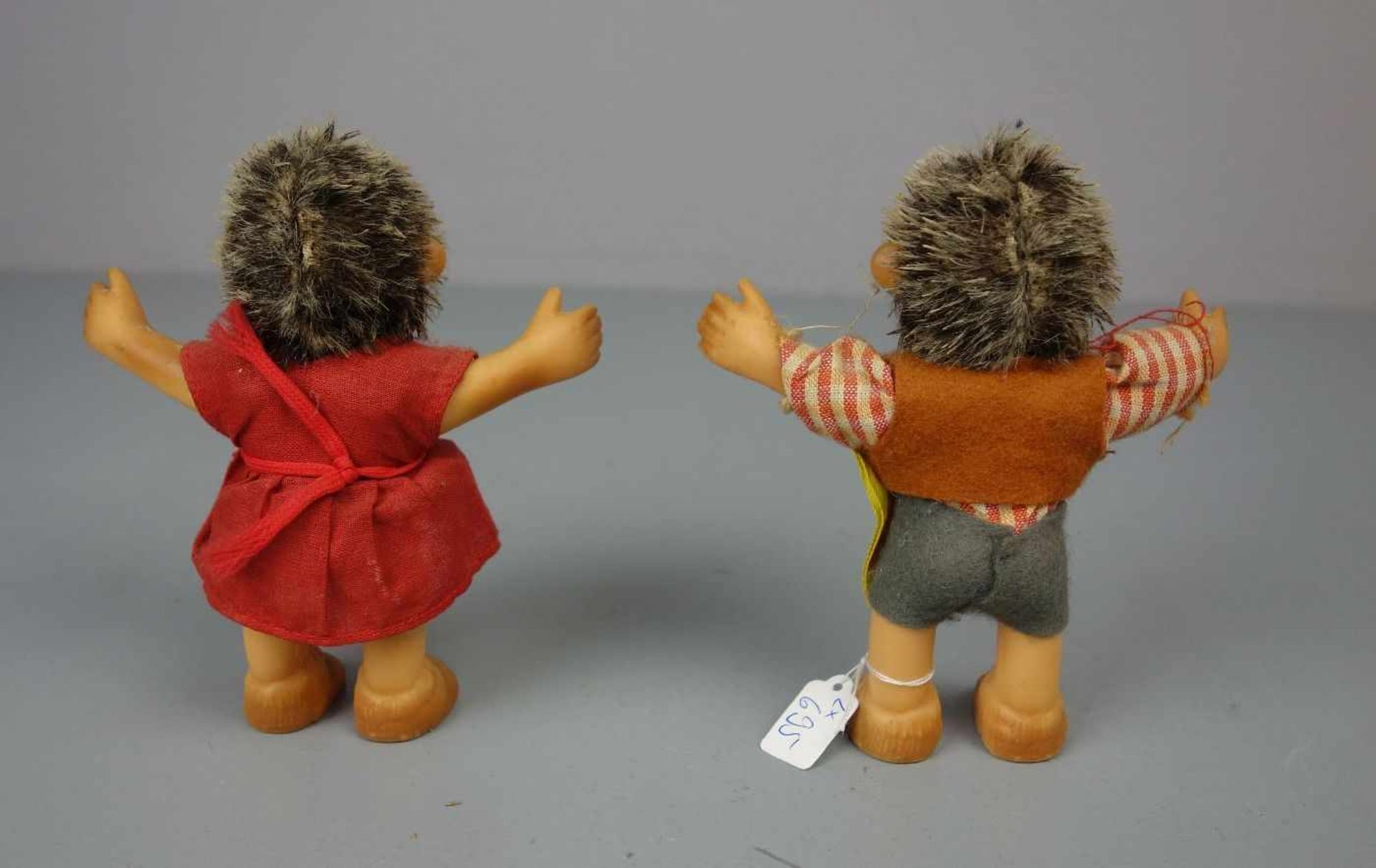 PAAR SPIELFIGUREN / PLÜSCHFIGUREN / fluffy toys: Mecki und Micki, 1970er Jahre, Manufaktur Steiff. - Bild 5 aus 9