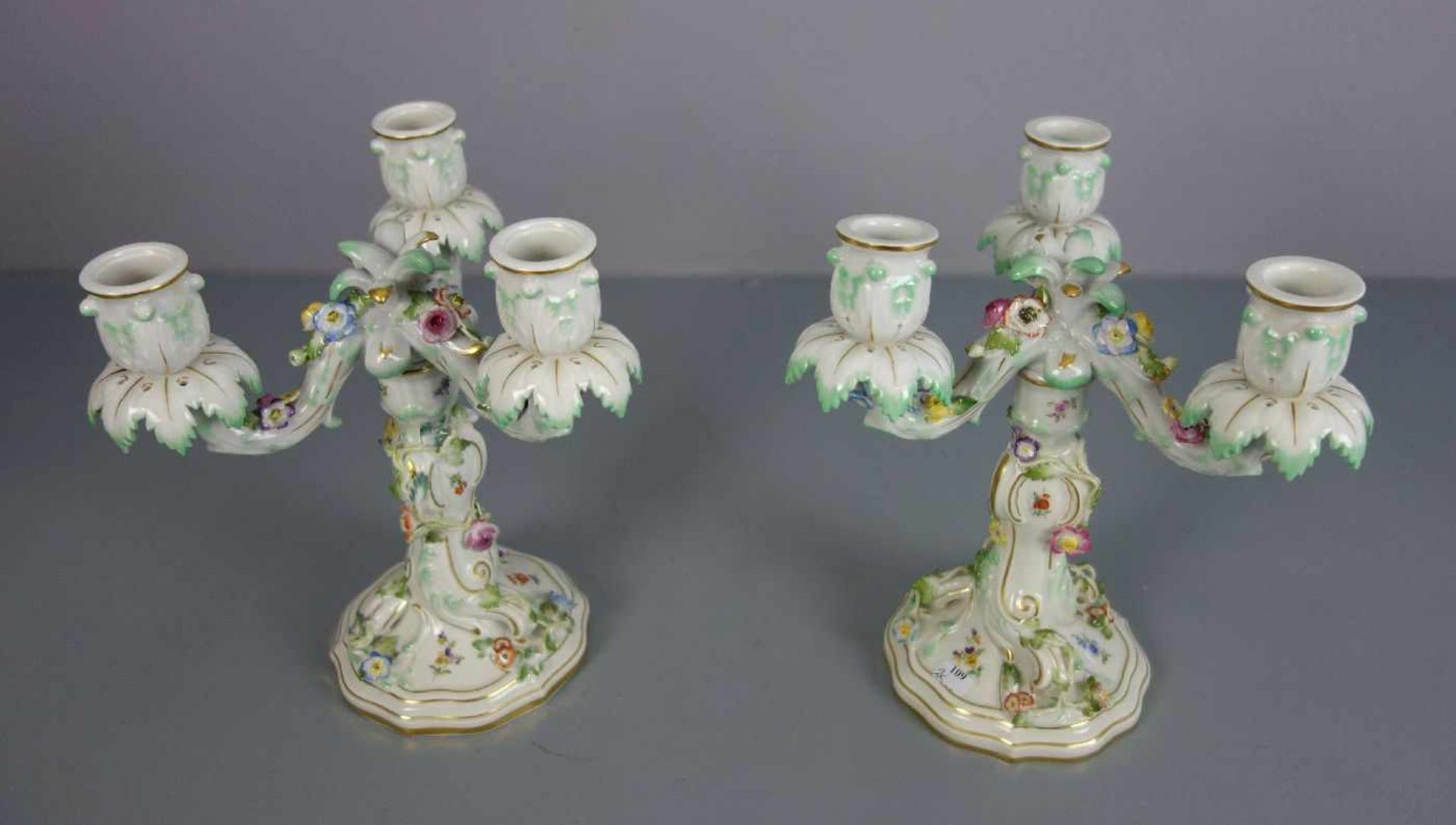 PAAR LEUCHTER / TISCHLEUCHTER / KANDELABER / candle stands, Porzellan, Manufaktur Meissen,