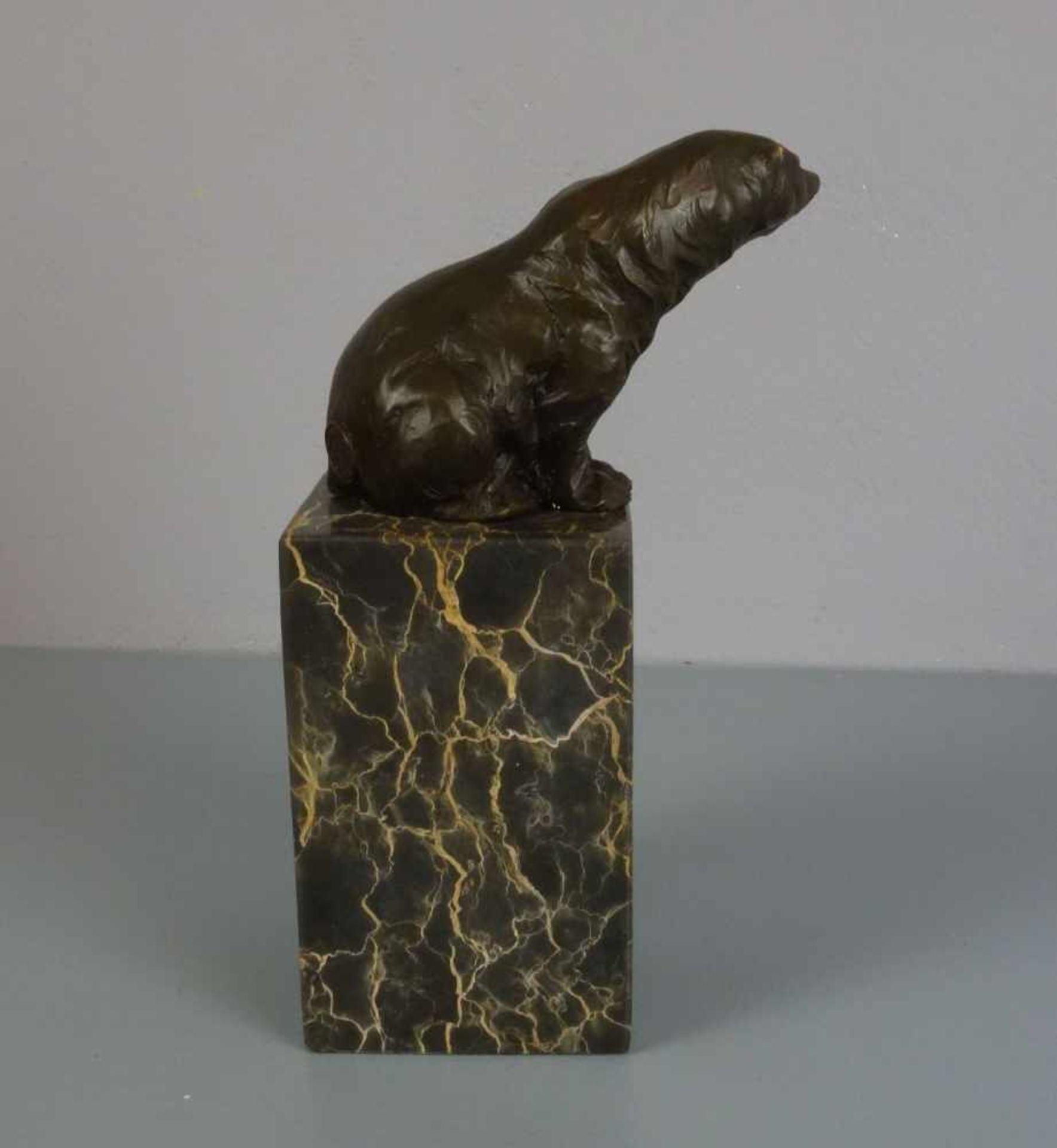 LOPEZ, MIGUEL FERNANDO (auch "Milo", geb. 1955 in Lissabon), Skulptur / sculpture: "Bär / Eisbär", - Bild 3 aus 4