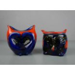 KÜNSTLERKERAMIK: EULEN-DECKELDOSE und EULEN-SPARDOSE / two pottery owls, Mitte 20. Jh., 1 x unter