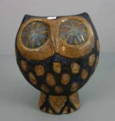 KÜNSTLERKERAMIK / SKULPTUR: "Eule" / owl pottery sculpture, Mitte 20. Jh., Studiokeramik, rotbrauner