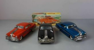BLECHSPIELZEUG / FAHRZEUGE: 3 AUTOS - MINISTER - DELUX / three tin toy cars, Mitte 20. Jh.,