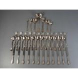 SPEISEBESTECK / SILBERBESTECK/ TAFELBESTECK - 43 Teile - für 12 Personen / silver cutlery, 20.