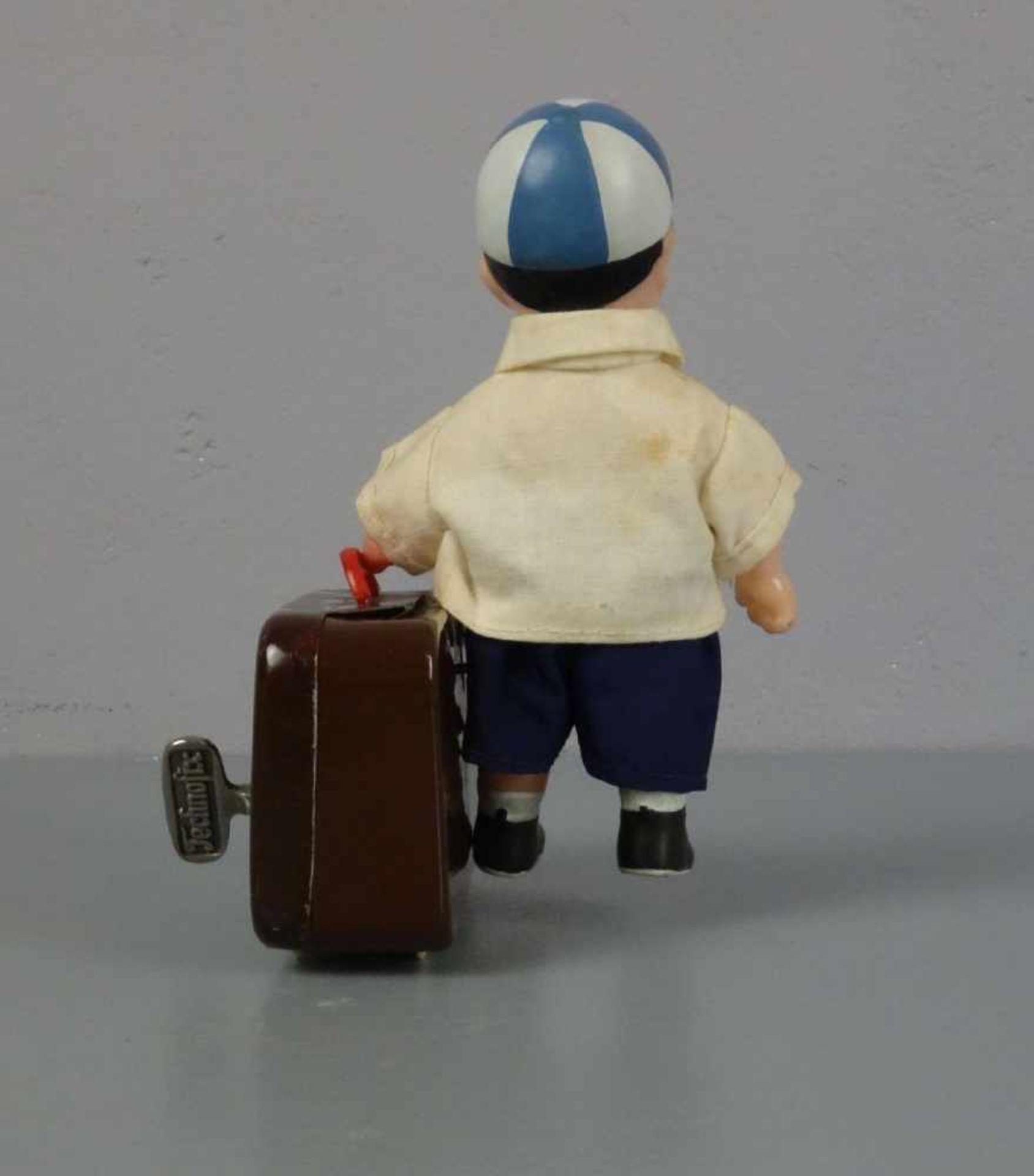 BLECHSPIELZEUG / SPIELZEUGFIGUR : Junge mit Koffer / Kofferträger / tin toy boy with a case, wohl - Bild 6 aus 6