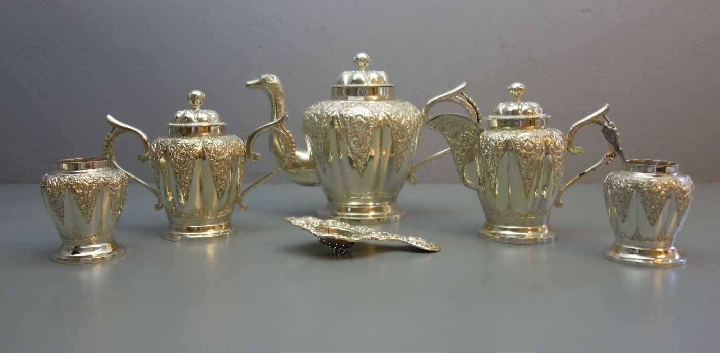 SILBERNES KERNSERVICE: 7-TEILIGES YOGYA-SERVICE / djokja silver set, 1. H. 20. Jh., Indonesien, - Image 3 of 7