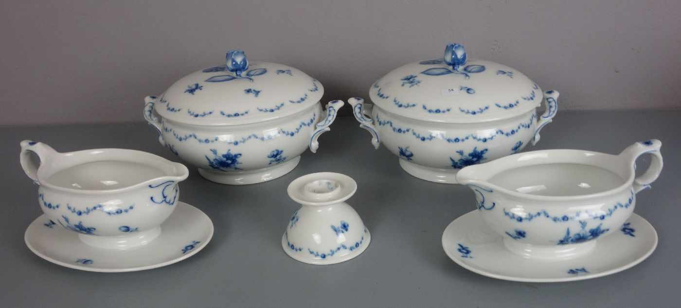 SPEISESERVICE / dinner ware, Manufaktur Fürstenberg, Form "Alt Fürstenberg", Dekor "Lottine" in blau - Image 6 of 7