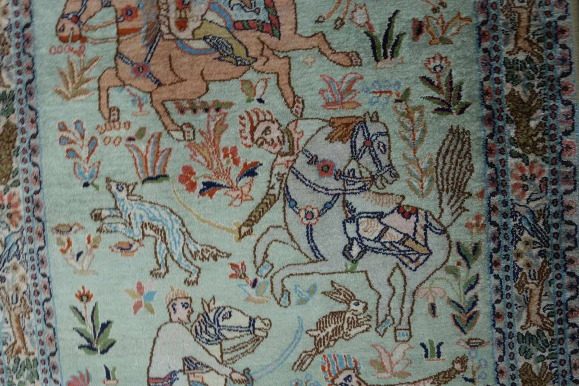 ORIENTTEPPICH / JAGDLICHER BILD-TEPPICH / carpet, Seide und Baumwolle, Indien, 2. Hälfte. 20 Jh.; - Bild 3 aus 3