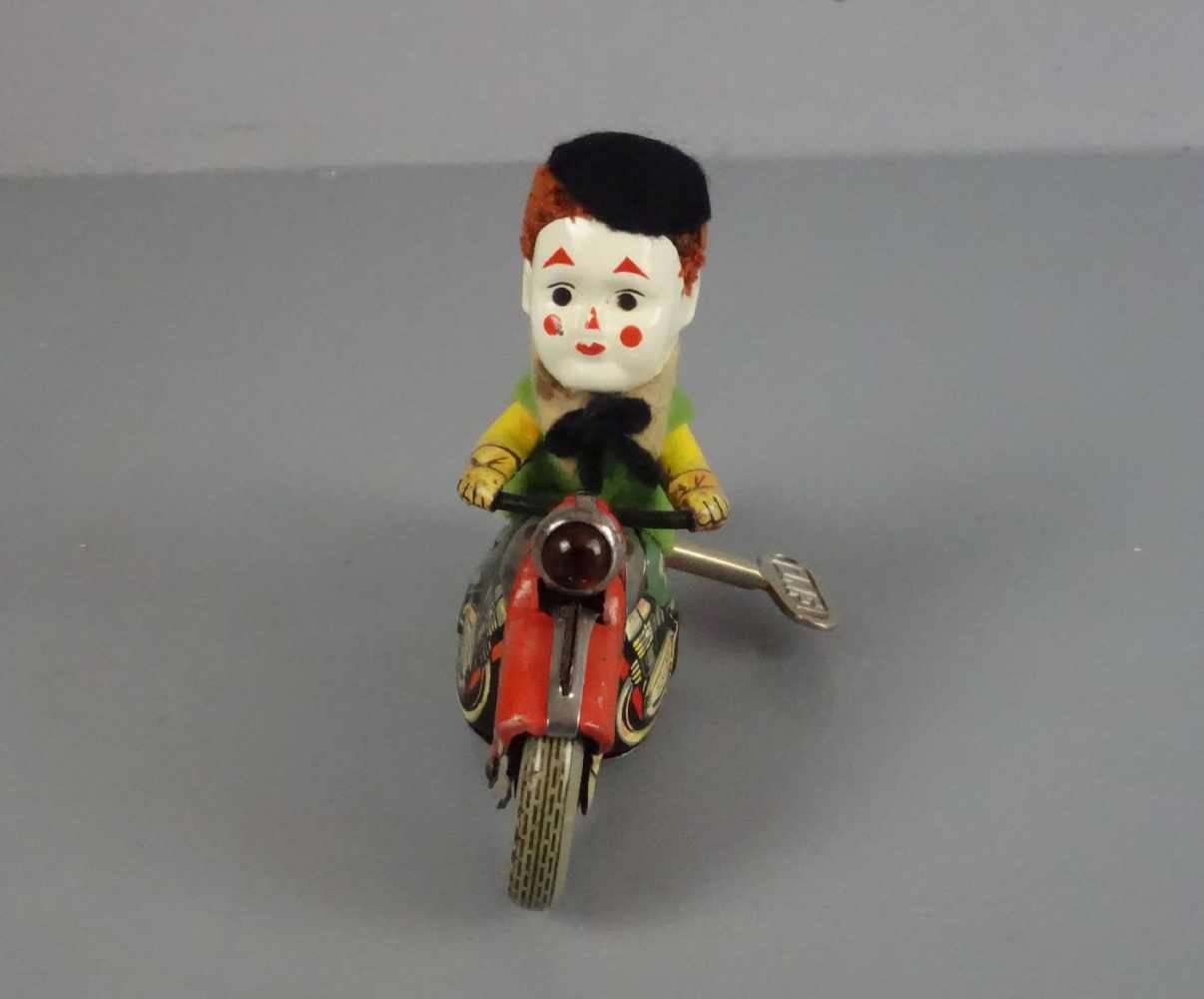 BLECHSPIELZEUG: Motodrill "Clown" 1007 / tin toy clown, 1950er Jahre, Manufaktur Schuco / - Image 3 of 4