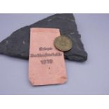 ORDEN / EHRENZEICHEN: KRIEGSVERDIENSTMEDAILLE IN VERLEIHUNGSTÜTE / medal, Metall (nicht magnetisch),