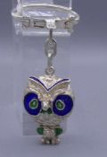 FIGÜRLICHER SCHLÜSSELANHÄNGER / ANHÄNGER: EULE / owl keychain, 20. Jh., 925er Silber /