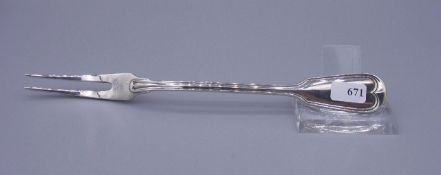VORLEGEGABEL, 800er Silber (42 g), gepunzt mit Feingehaltsangabe und italienischer Punze, Marke nach