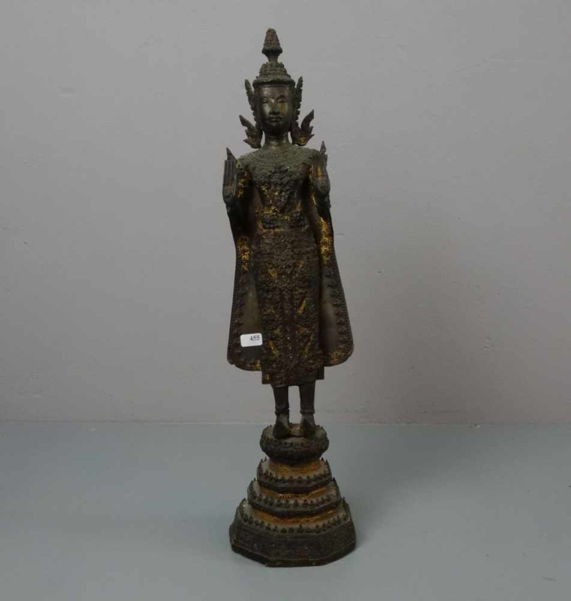 SKULPTUR / sculpture: "Buddha Paré", Siam, Rattanakosin-Periode (1782-1932), Bronze, braun patiniert