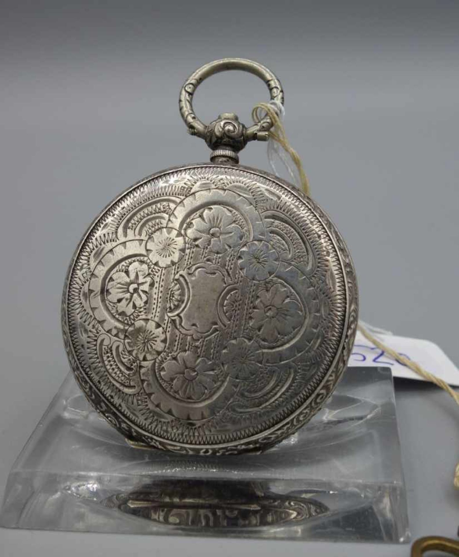 SILBERNE TASCHENUHR / DAMENTASCHENUHR / open face pocket watch, Schweiz, 1. H. 20. Jh., Gehäuse - Bild 3 aus 5