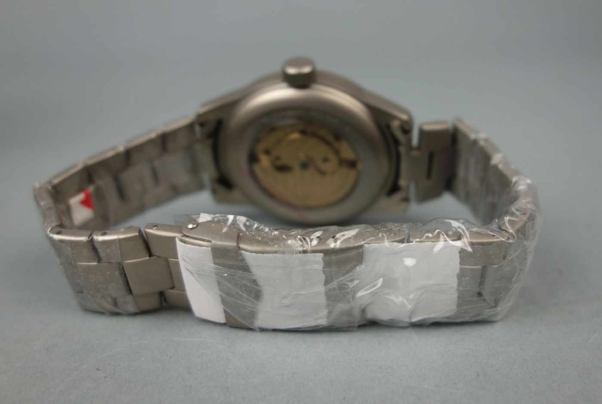 NEUWERTIGE ENGELHARDT ARMBANDUHR / wristwatch, Automatik-Uhr. Rundes mattiertes Stahlgehäuse mit - Bild 2 aus 3