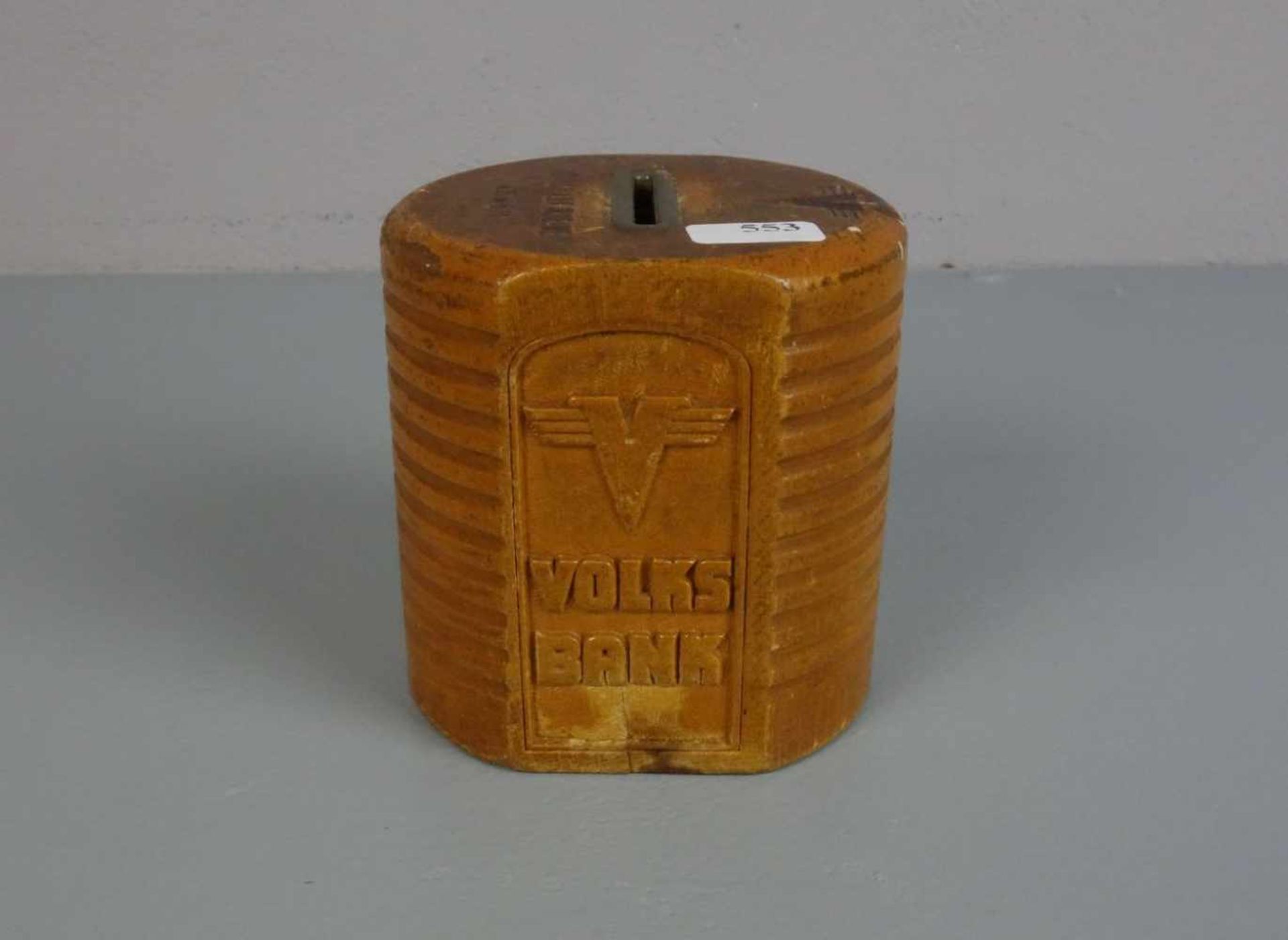 SPARDOSE / moneybox, "Volksbank Rheine", gearbeitet in Form eines Bienenkorbes; Holz, geschnitzt und