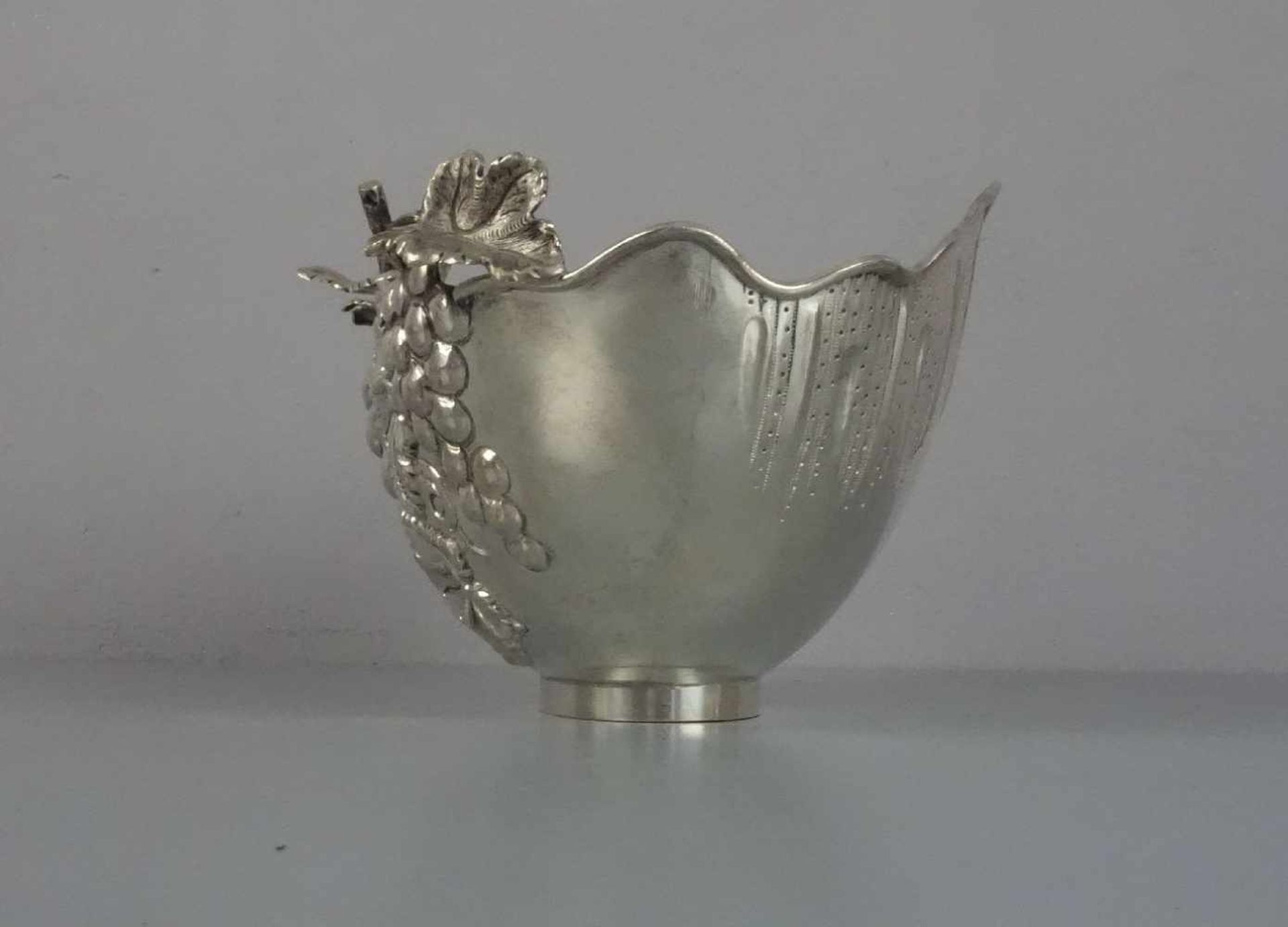 OVALE ANBIETSCHALE / OBSTSCHALE / TRAUBENSCHALE / silver fruit bowl, 900er Silber, 691 Gramm, - Bild 2 aus 4