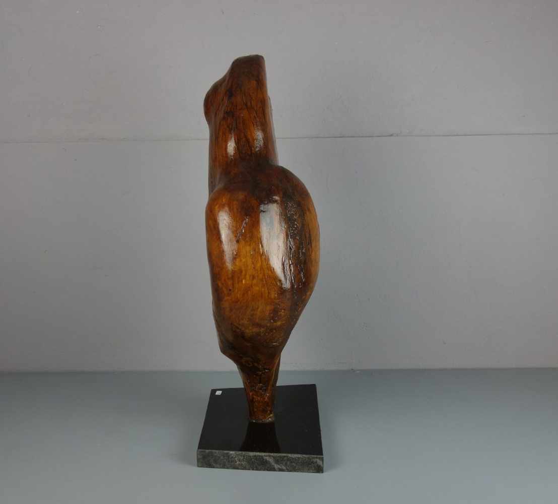 BILDHAUER DES 20./21. Jh., Skulptur / sculpture: "Weiblicher Akt / Torso", Holz, geschnitzt und - Image 4 of 4
