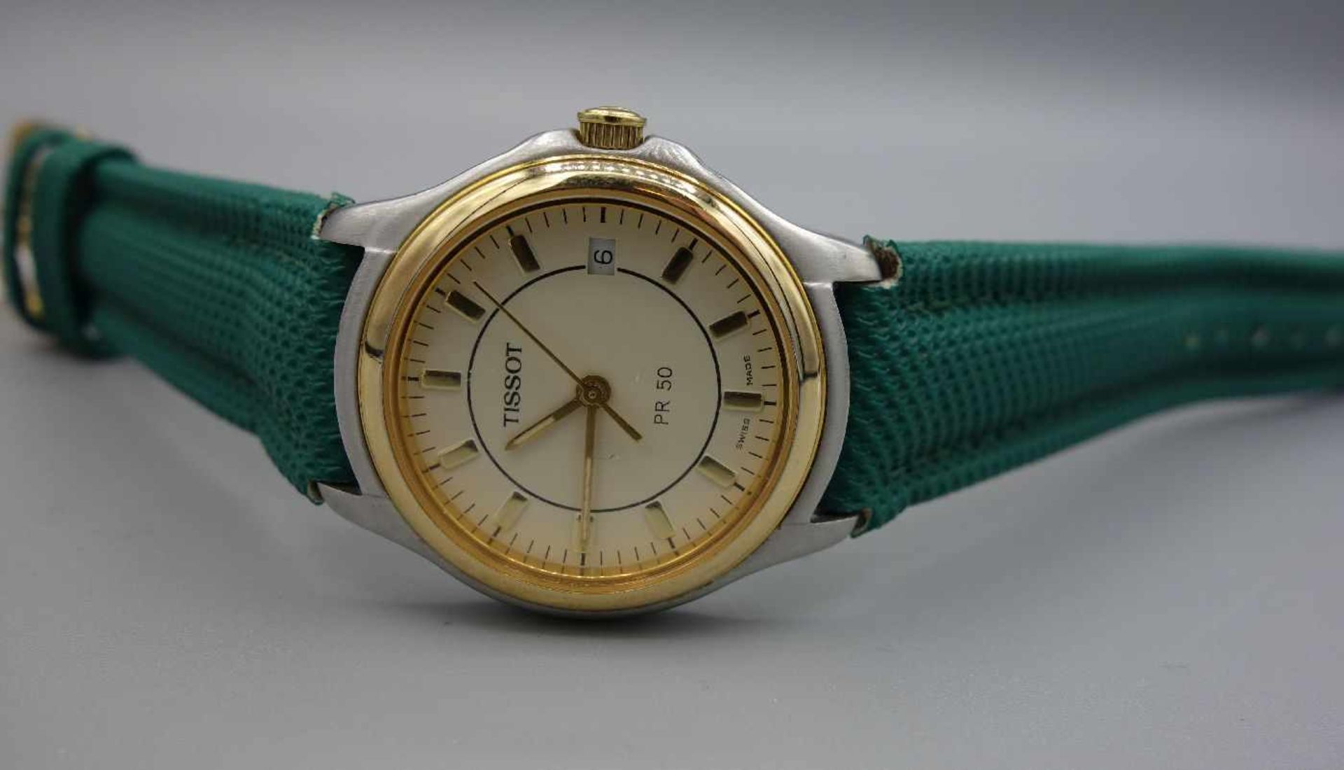 DAMEN ARMBANDUHR TISSOT / Ladies Wristwatch, Quarz-Uhr. Rundes Edelstahlgehäuse in Bicolor (Stahl/