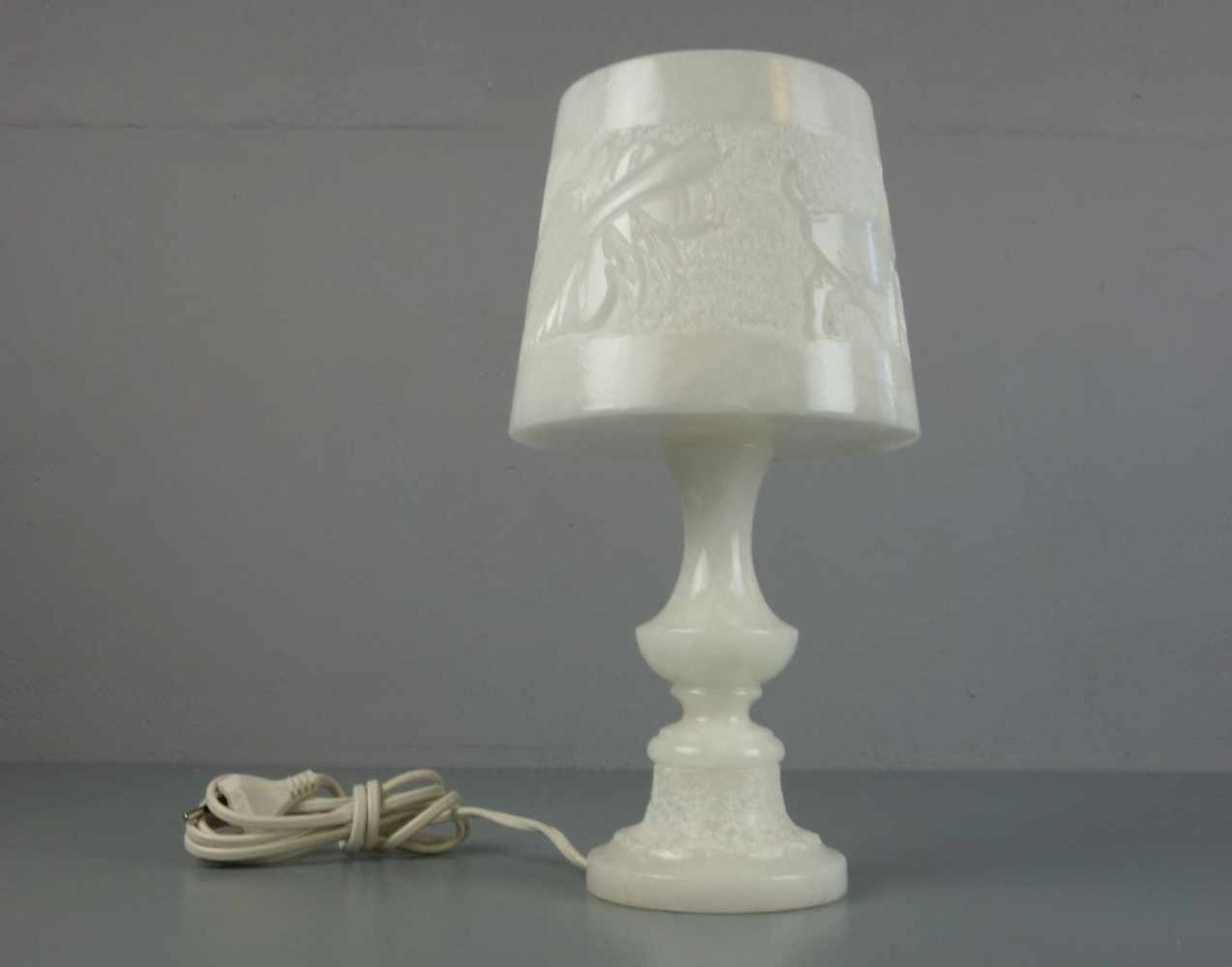 ALABASTER - LAMPE / TISCHLAMPE / lamp, Alabaster mit ungeglätteten und polierten Partien und - Bild 4 aus 4