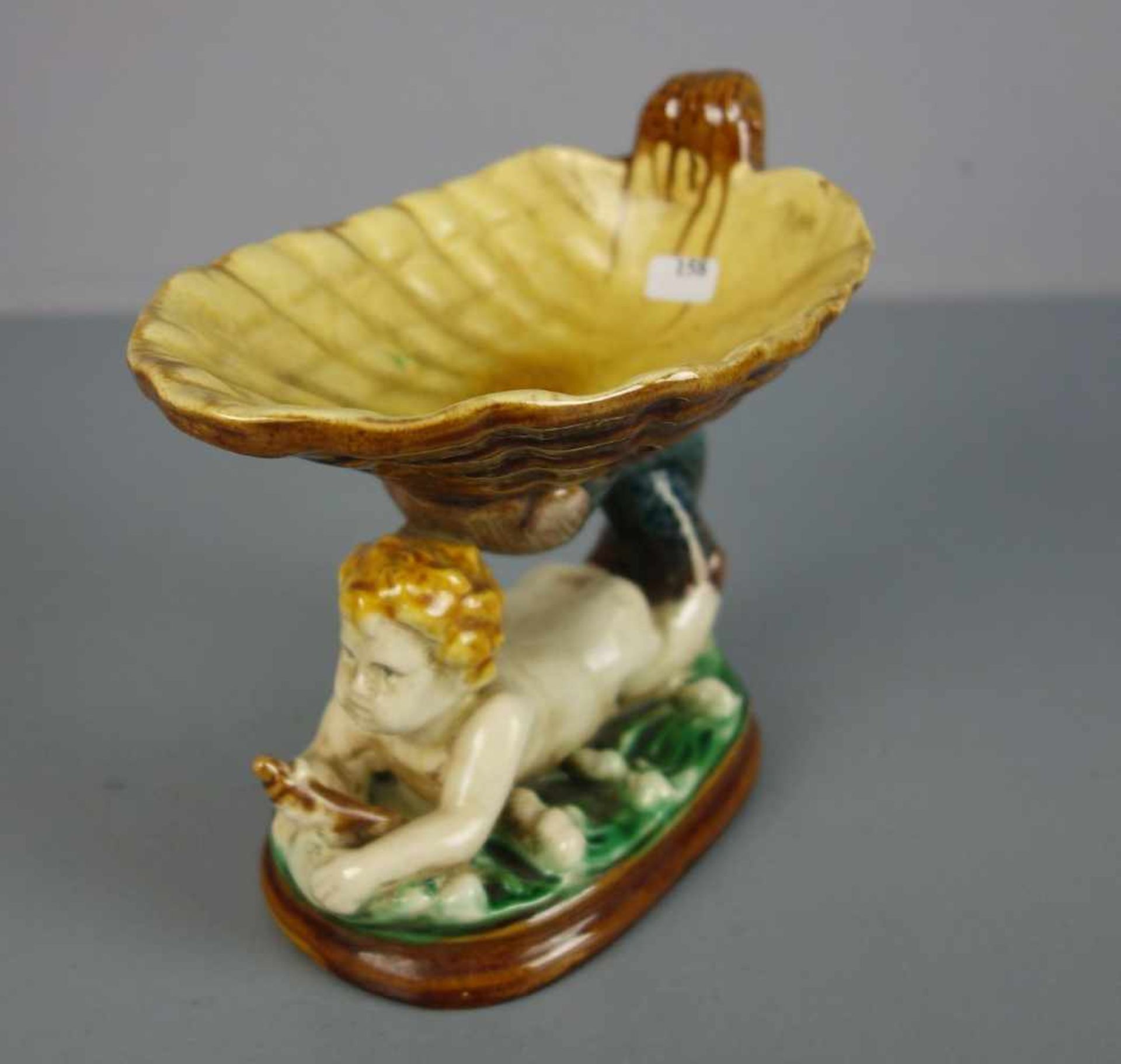 FIGÜRLICHE SALIERE / SCHALE / figures bowl: "Knabe in Form eines Meermannes", Italien, Majolika, - Image 2 of 4