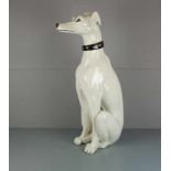 BODENFIGUR / GROSSE KERAMIK-FIGUR: "Sitzender Windhund" / greyhound sculpture, 2. H. 20. Jh.,