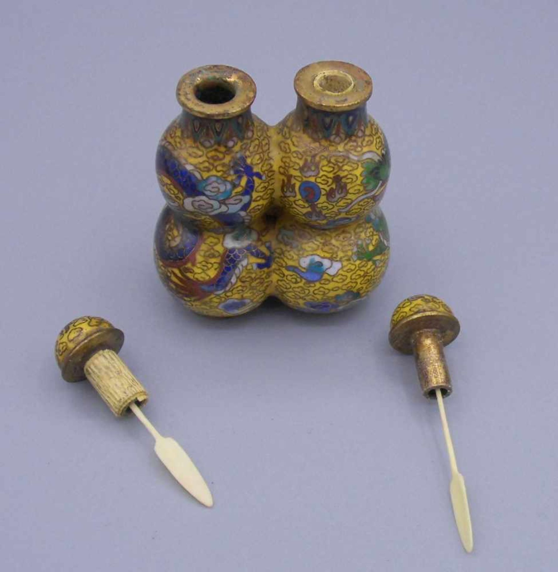 CLOISONNÉ - SNUFFBOTTLE / DOPPEL-SCHNUPFTABAKBEHÄLTER, China, Emaille über Messing. Doppel- - Image 6 of 7