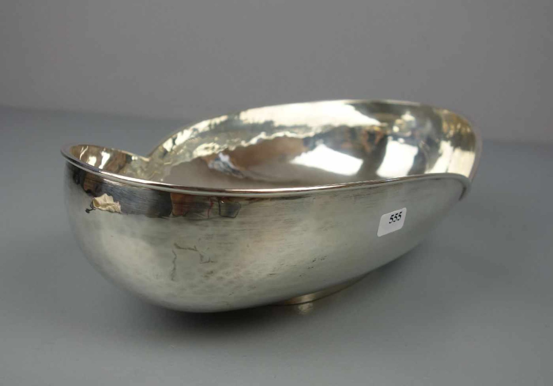 SCHALE / OBSTSCHALE / fruit bowl, 20. Jh., versilbertes Metall, unter dem Stand bezeichnet "Laufer / - Bild 3 aus 5