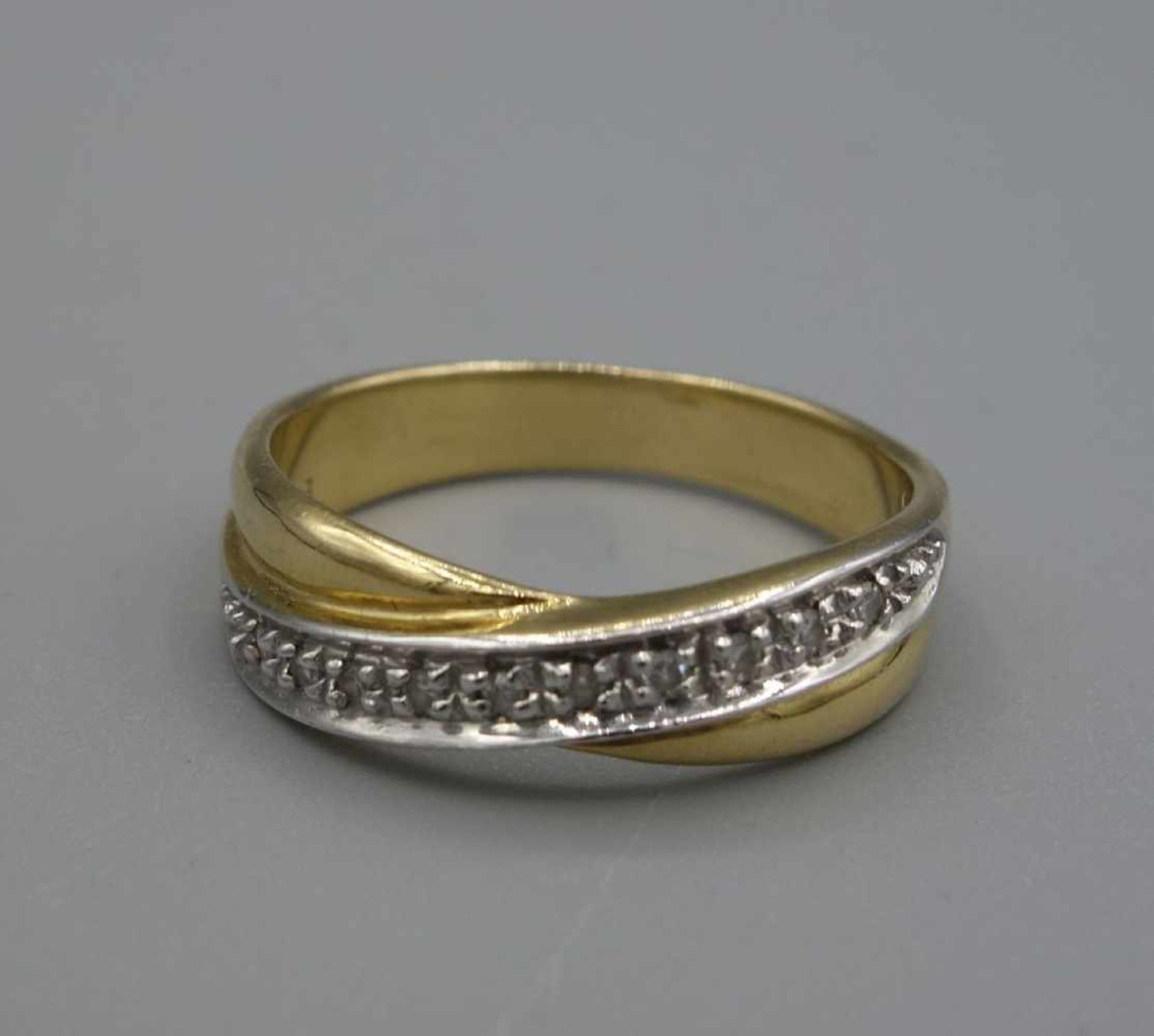 RING mit gekreuzter Ringschiene / crossover ring, 585er Gelbgold (4,6 g), besetzt mit 10 kleinen - Image 5 of 6