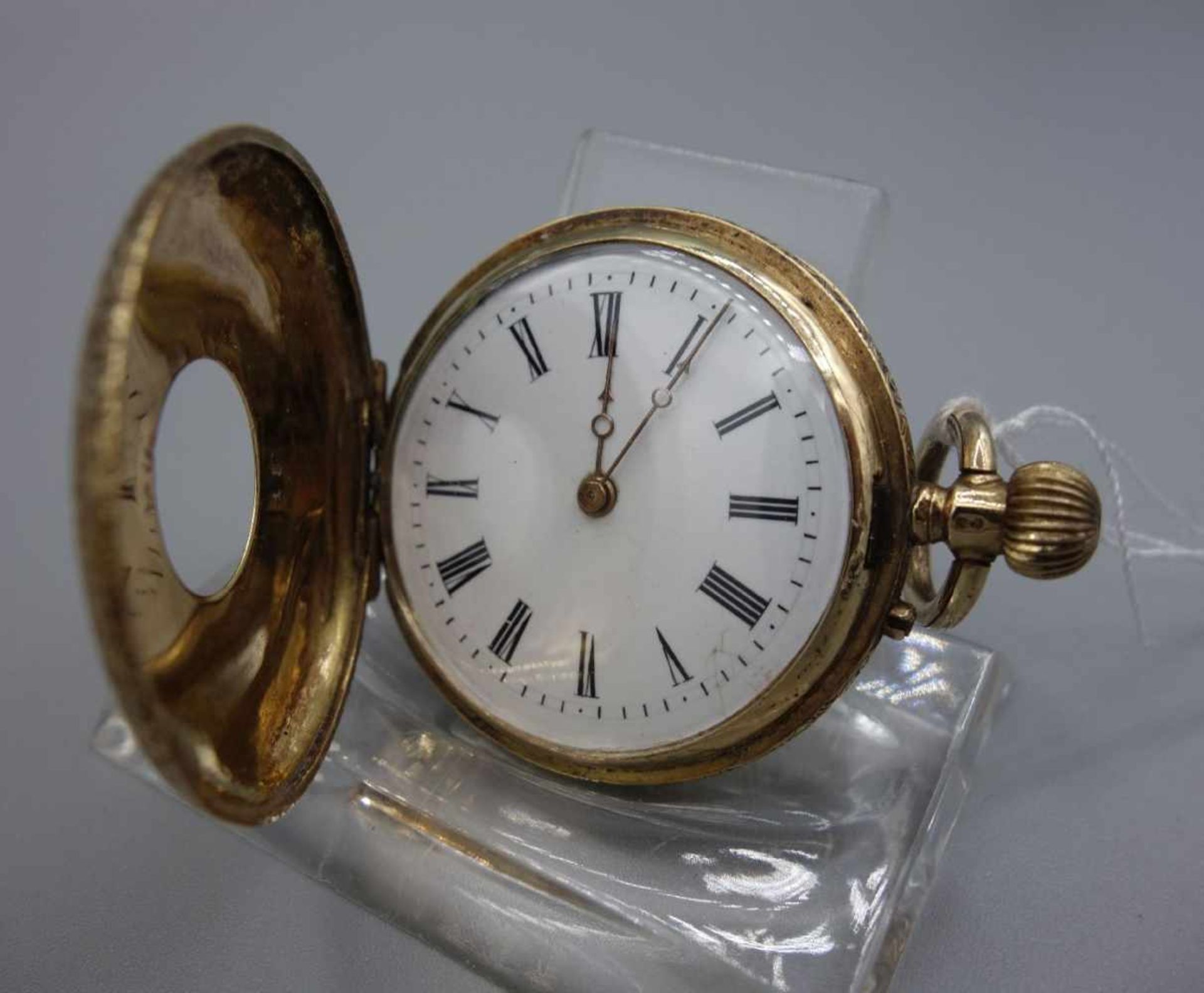 GOLDENE DAMEN-HALBSAVONETTE / DAMEN-TASCHENUHR / ladies half hunter, um 1900, Handaufzug (Krone - Bild 8 aus 9