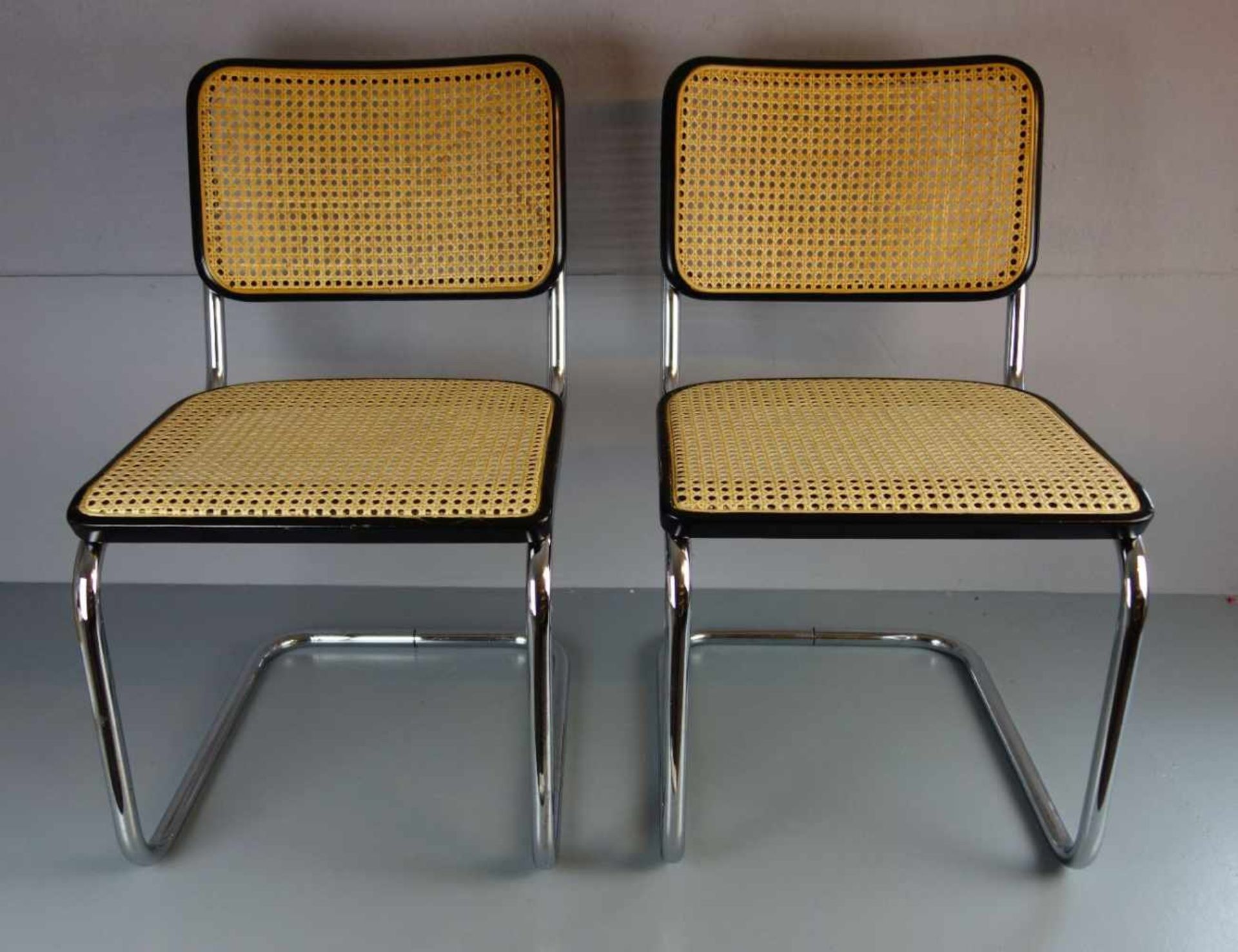 PAAR STÜHLE / FREISCHWINGER S 32, Thonet, Deutschland, 1980er Jahre. Freischwingende Konstruktion