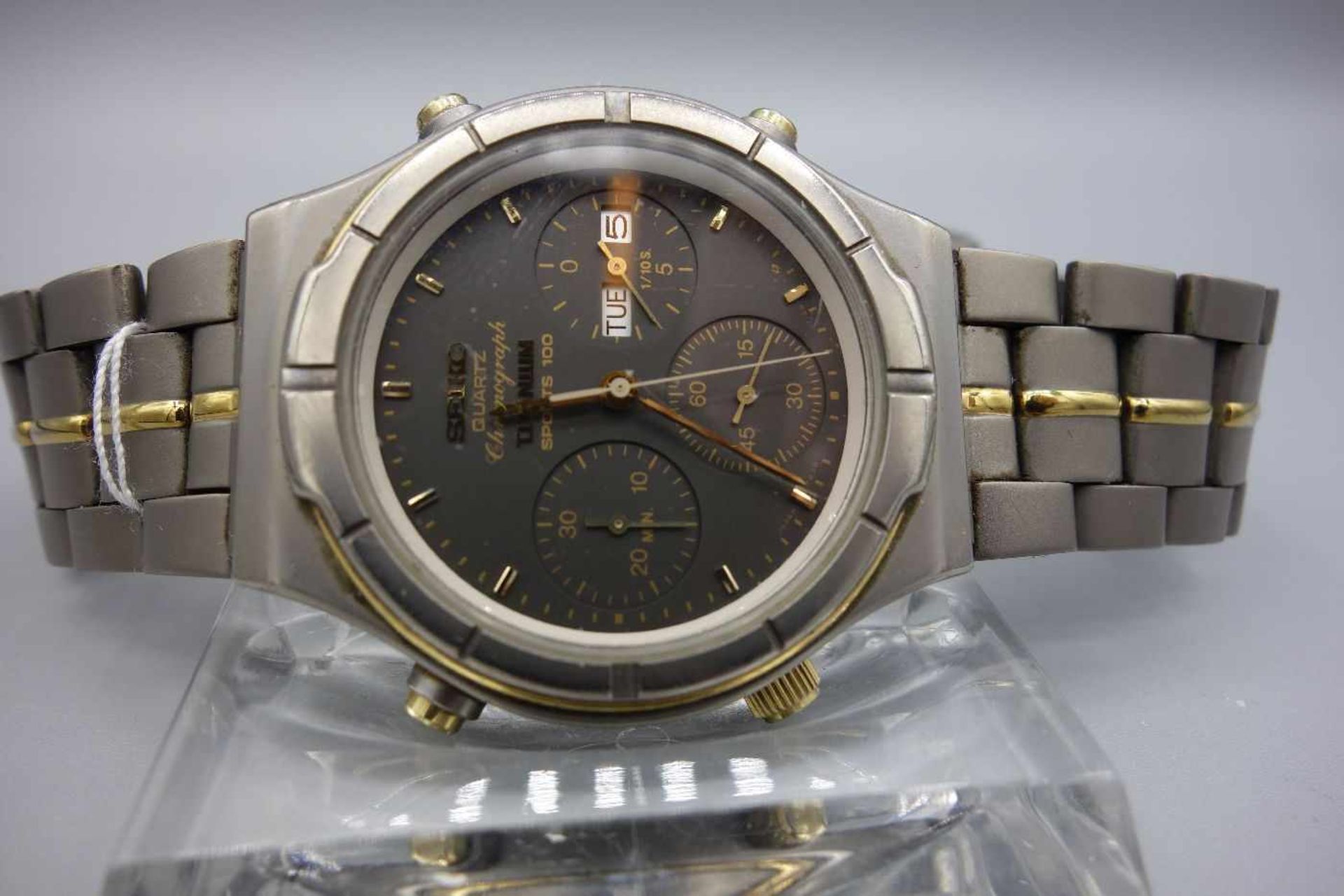ARMBANDUHR: SEIKO CHRONOGRAPH TITANIUM SPORTS 100 / wristwatch, Japan, Quartz. Stahlgehäuse und - Image 2 of 7