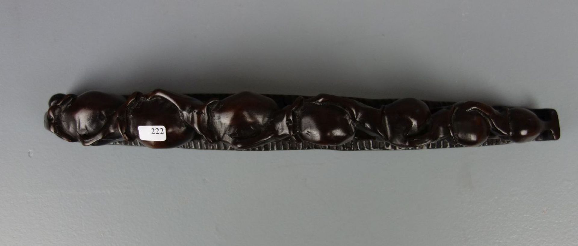 "ELEFANTENPARADE", Tropenholz, durchbrochen geschnitzt in der Art eines Stoßzahnes; Figurengruppe - Bild 2 aus 3