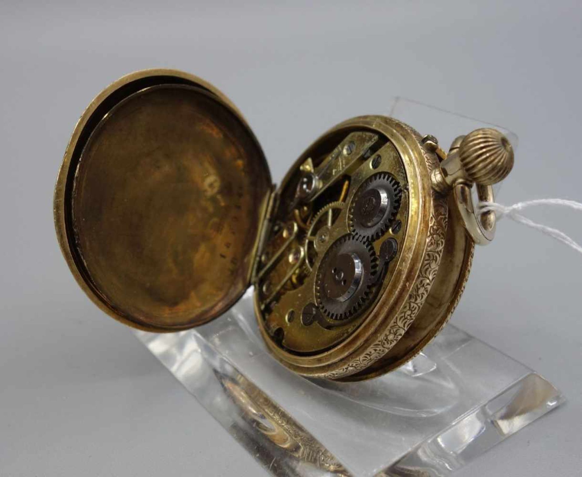 GOLDENE DAMEN-HALBSAVONETTE / DAMEN-TASCHENUHR / ladies half hunter, um 1900, Handaufzug (Krone - Bild 6 aus 9