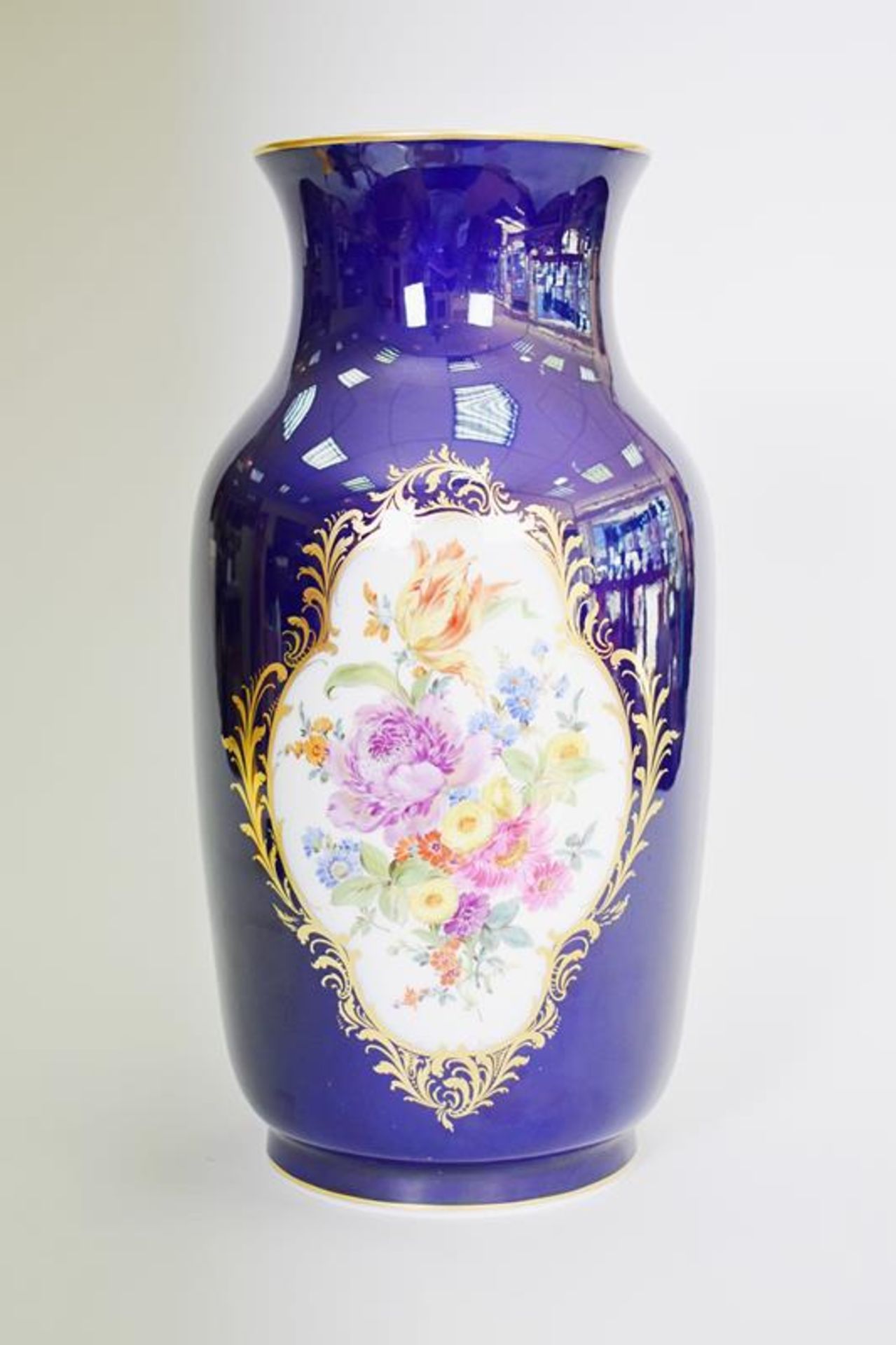 Meissen Porzellan Vase KobaltblauMindestpreis 300Bezeichnung Meissen Porzellan Vase Kobaltblau