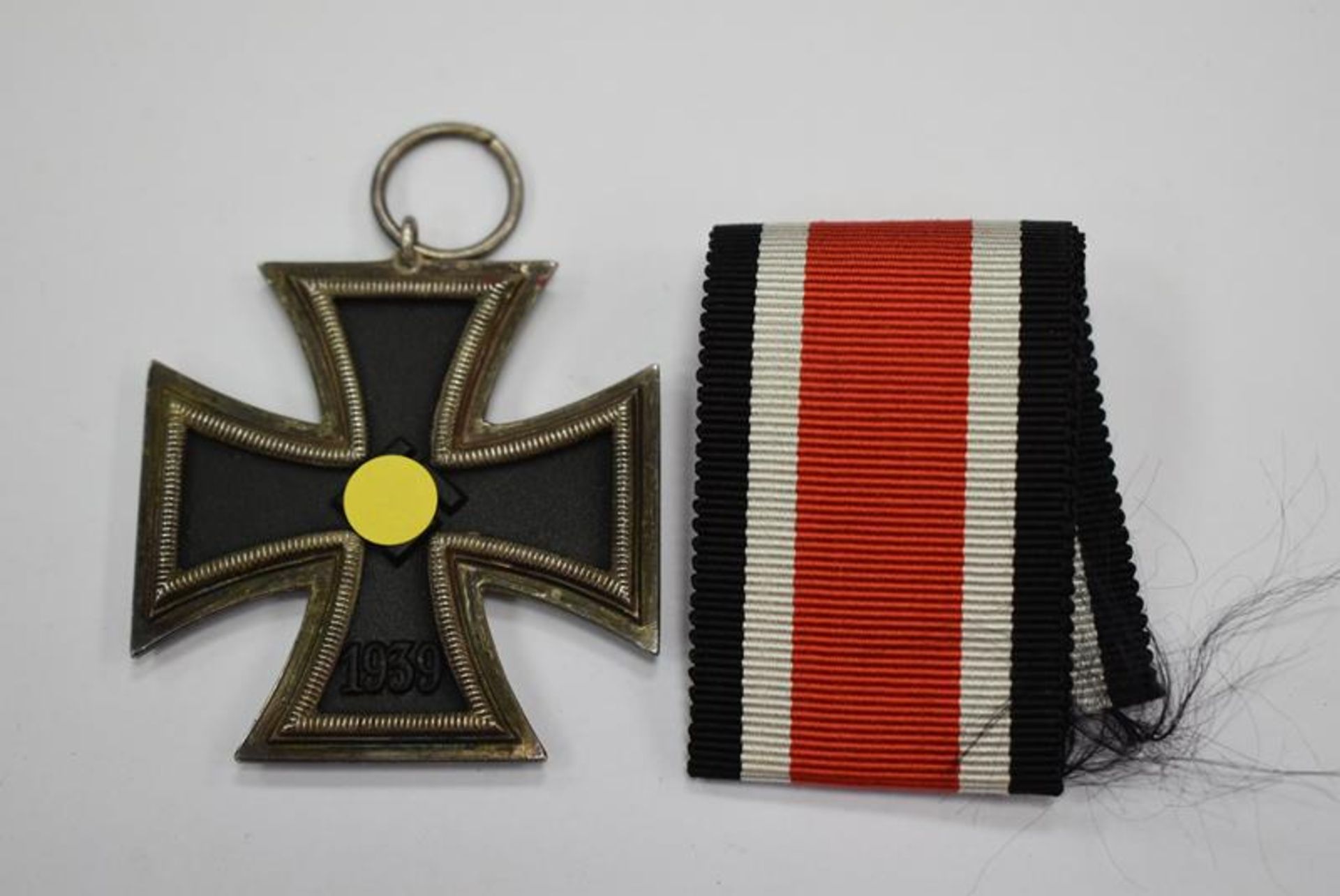 Eisernes Kreuz 2. KlasseMindestpreis 50Bezeichnung Eisernes Kreuz 2. Klasse