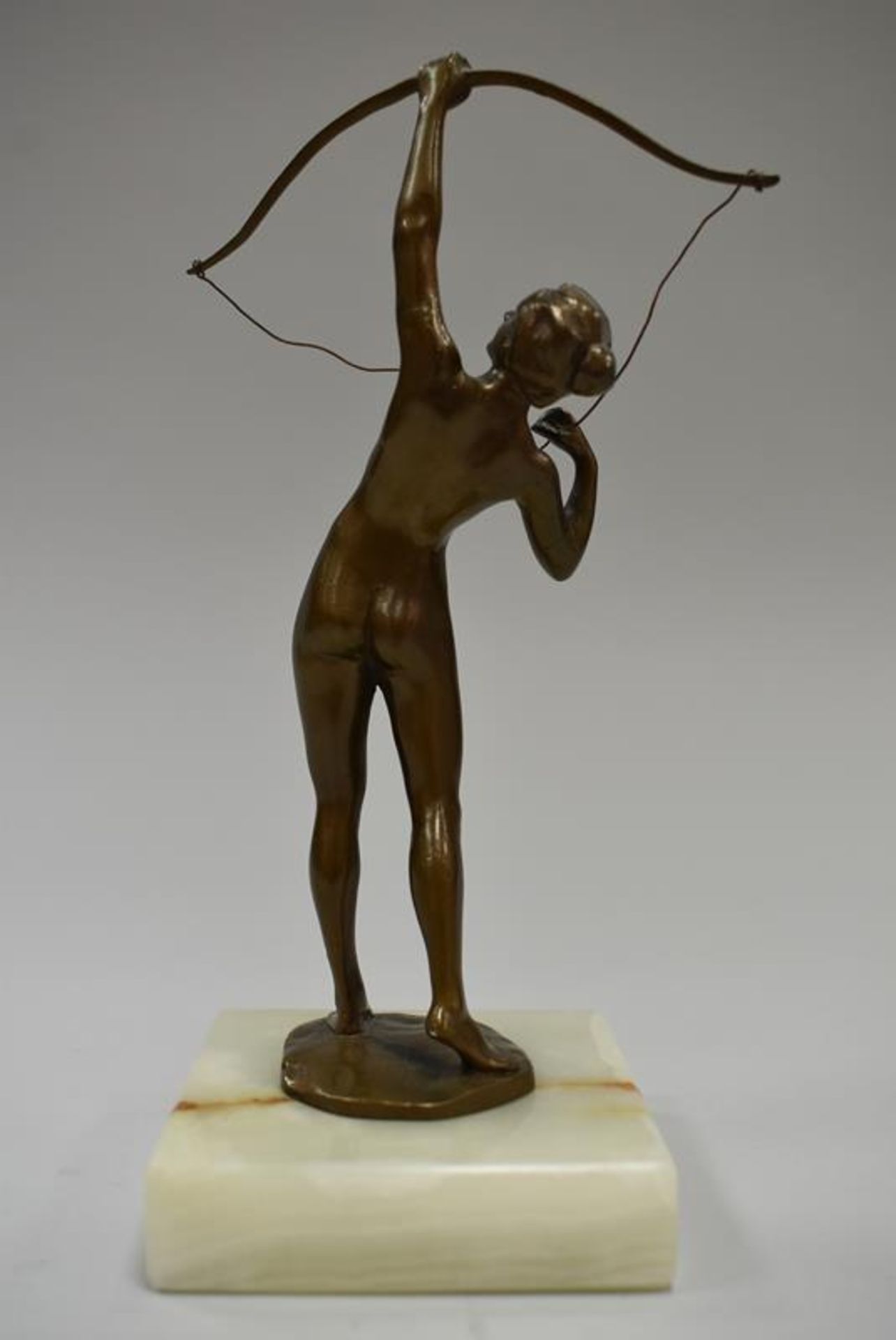 Bronze Figur Göttin Diana mit BogenMindestpreis 50Bezeichnung Bronze Figur Göttin Diana mit Bogen - Bild 2 aus 2