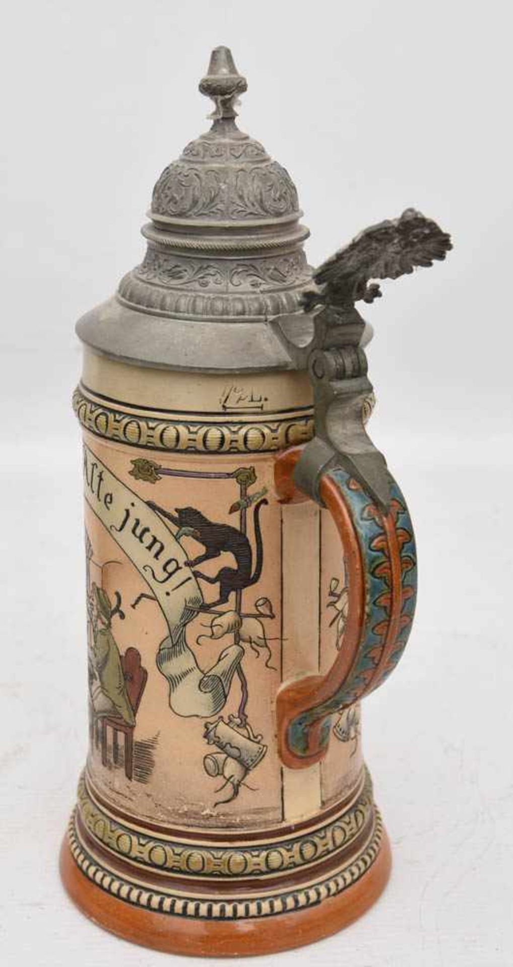 BIERKRUG "EIN GUTER TRUNK", bemalte glasierte Keramik/Zinn gemarkt, um 1900Zinndeckelkrug mit - Bild 4 aus 4