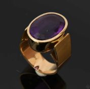 DAMENRING, Amethyst in 18k GoldMassiver Damenring 21mm Durchmesser 18k GoldGewicht: 19,2 gramm