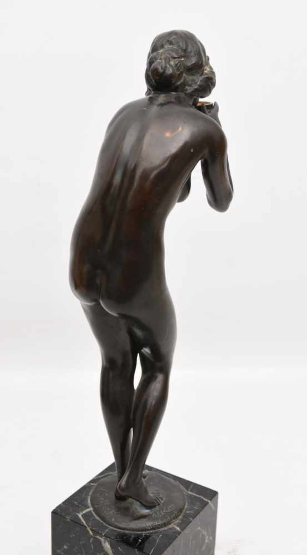 VIKTOR HEINRICH SEIFERT, Die Trinkende, Weiblicher Akt, Bronze, signiert, 1905.Auf rechteckiger - Bild 3 aus 7