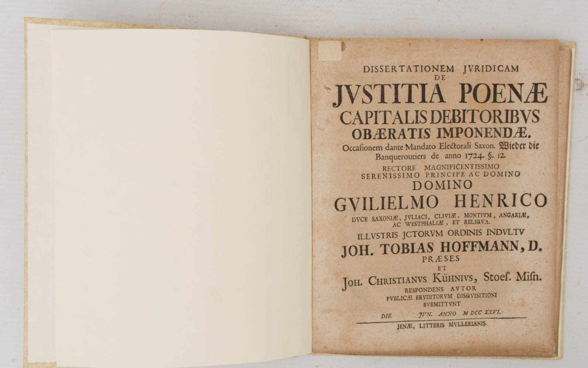 KONVOLUT 6 SACHBÜCHER, Papier gebunden in Leder, 17.-19. Jahrhundert Überwiegend Rechtsfachbücher,