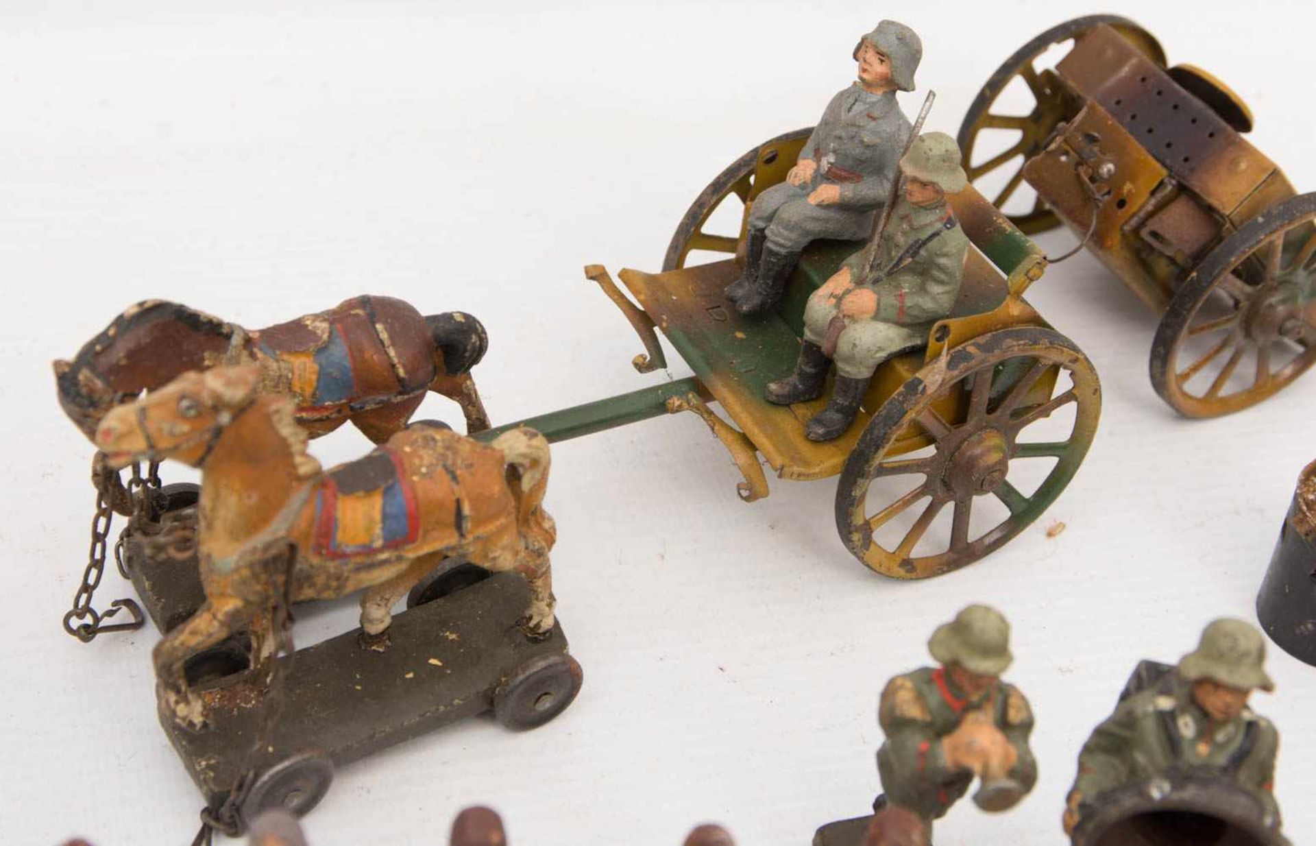 KONVOLUT ELASTOLIN-SOLDATEN, bemalt, gemarkt, Drittes Reich um 1940Großes Konvolut an Plastilin- - Bild 9 aus 23